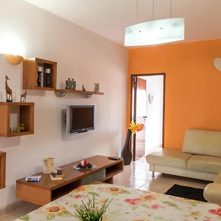 Apartamento T2 In Oldtown Near To Beach Albufeira