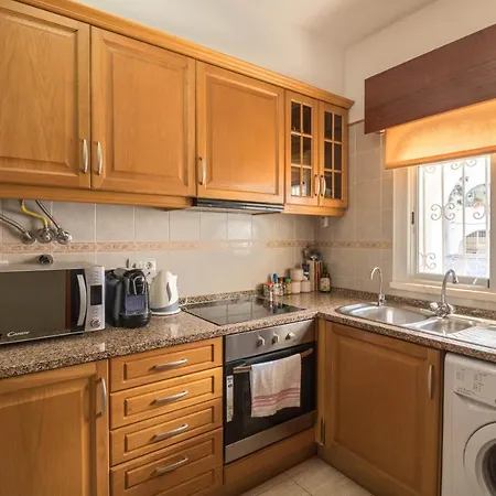Apartamento T2 In Oldtown Near To Beach